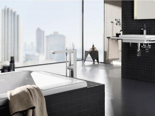 79 680 грн ///  /// Бренд: Grohe
Одноважільний змішувач для ванни, 1/2", підлогового монтажу